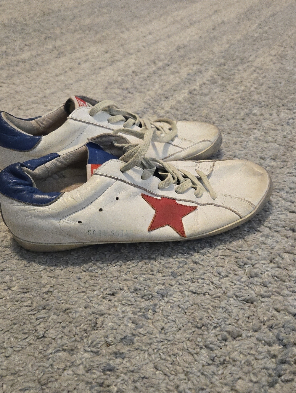 Golden Goose Super-Star Sneakers White Leather Red Star Blue Heel Tab EU 42.5